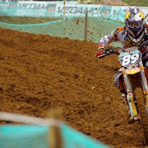 开云体育移动版-球员在比赛中展现出闪光的篮球技艺，球员在比赛中展现出闪光的篮球技艺英文